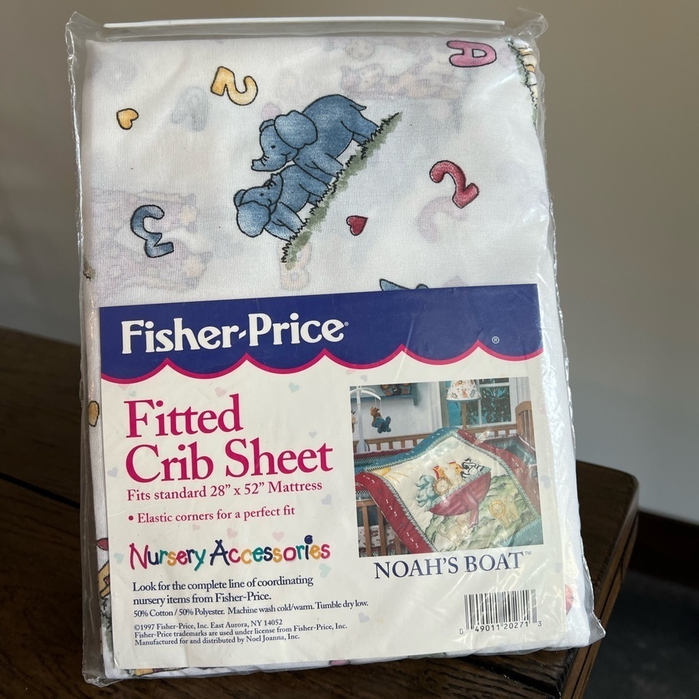 Vintage Crib Sheet Fisher Price/ Toddler Mattress Sheet‎ Standard 28 x 52 Inches